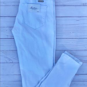 Kancan ripped white jeans